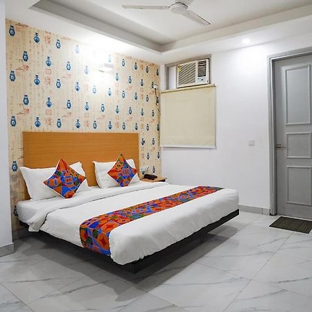 Fabhotel Prime Culture Noida Exterior foto